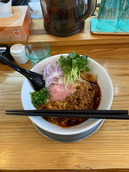 「冷たいゴマ豆乳坦坦麺大盛」@鶏泡そば 草戸ベースの写真