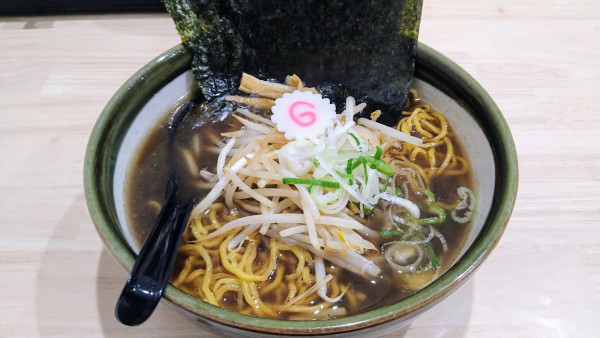 「正油ラーメン+海苔」@ラーメン郷の写真