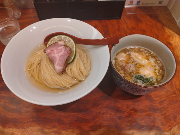 「特製昆布水つけ麺(煮干)¥1500-」@三馬路 東京店の写真
