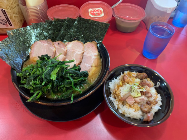 「チャーシュー麺　大盛」@家系ラーメン とらきち家の写真