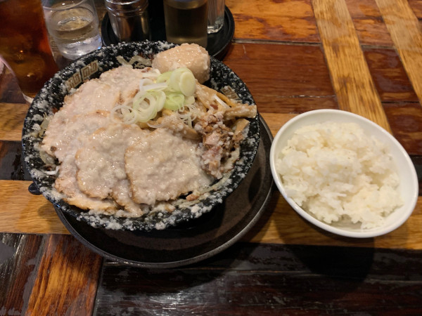 「爆盛油脂麺」@らーめん 平太周 味庵の写真