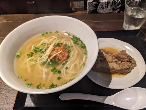 「ソーキそば」@麺屋 玉ぐすくの写真