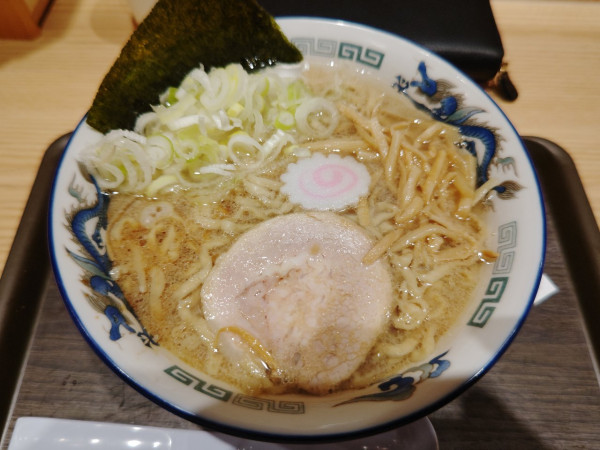 「中華そば」@舎鈴 入間店の写真