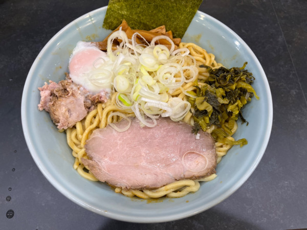 「坦々まぜそば大盛　温玉」@兎に角 柏店の写真