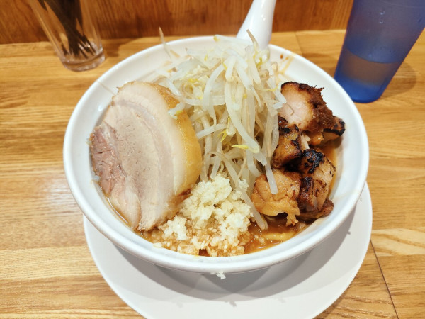 「ラーメン濃厚　コマ切れチャーシュー」@自家製麺88の写真