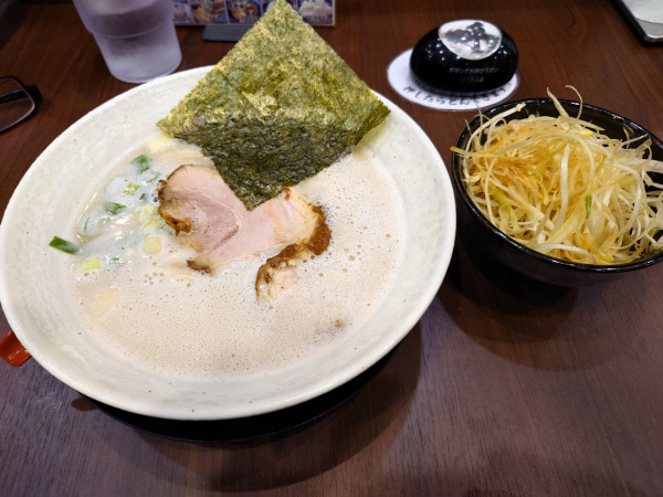 「ねぎらーめん・・930円」@らーめん専門店 小川 129号店の写真