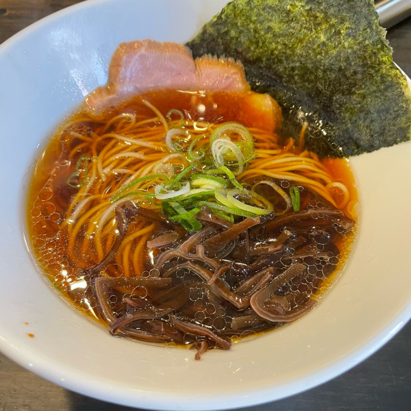 「朝ラーメン 醤油  600円」@燵家製麺の写真