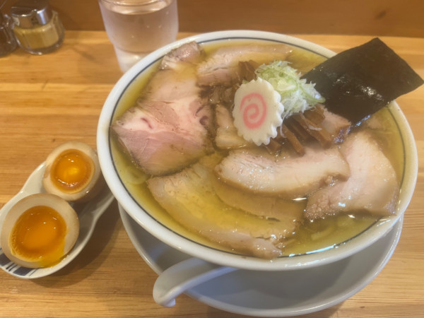 「味玉チャーシュー麺」@there is ramenの写真