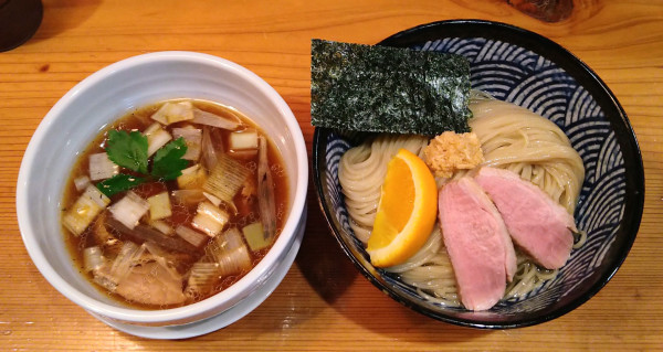 「鴨だし醤油つけ麺」@麺堂にしき 新宿歌舞伎町店の写真