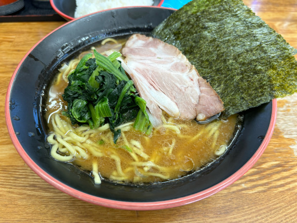 「ラーメン大盛り 1000円」@麺家 紫極の写真