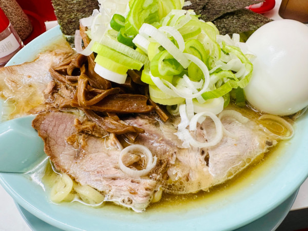 「歌舞伎そば(中)【1350円】」@ナギチャンラーメンの写真