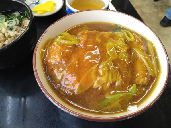 「出汁カツカレー丼」@山の家の写真