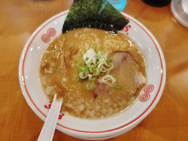 「正油らーめん」@東京とんこつ とんとら 川越店の写真