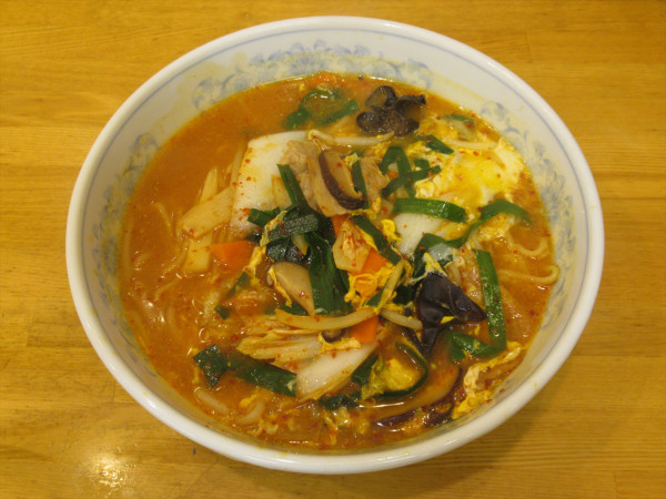 「旨辛菜麺（680円）」@ぎょうざの満洲 福生西口店の写真