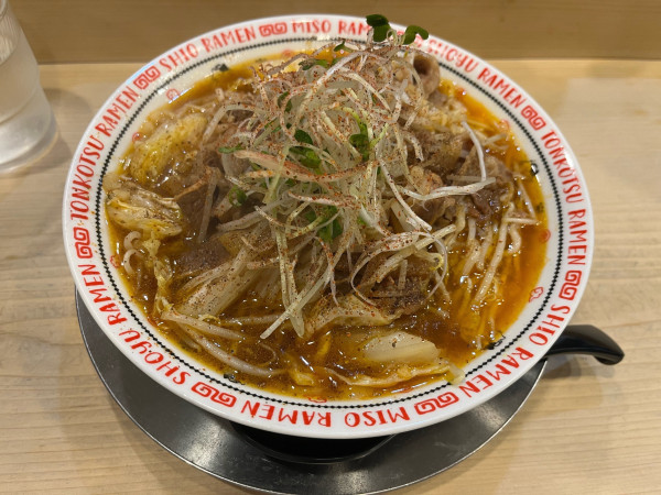 「【会員限定】肉スタミナラーメン(辛)」@中華そば すばる食堂の写真