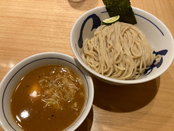「濃厚味玉つけ麺」@つじ田 大森店の写真
