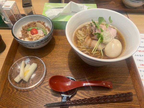 「むぎえもん中華そば」@中華そば 麦右衛門の写真