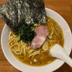 ラーメン　中　950円