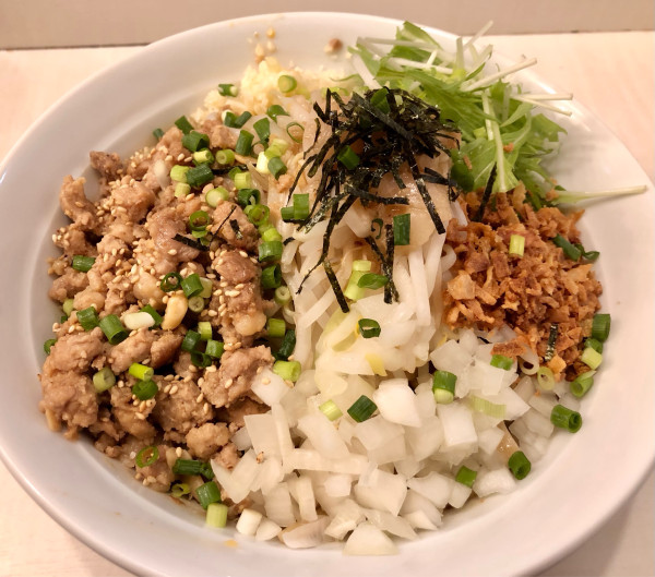 「【限定】粗挽き挽肉アブラそば　1100円」@豚仙人 金沢八景店の写真