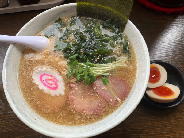 「ごまラーメン(味付煮玉子)」@かこい食堂の写真