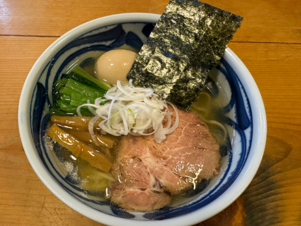 「塩ラーメン　味玉」@らーめん たきたろうの写真
