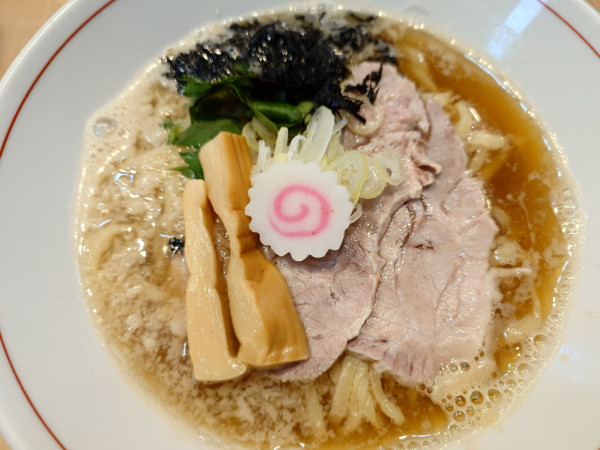 「醤油ラーメン」@拉麺 イチバノナカの写真