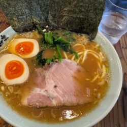 醤油豚骨　味玉