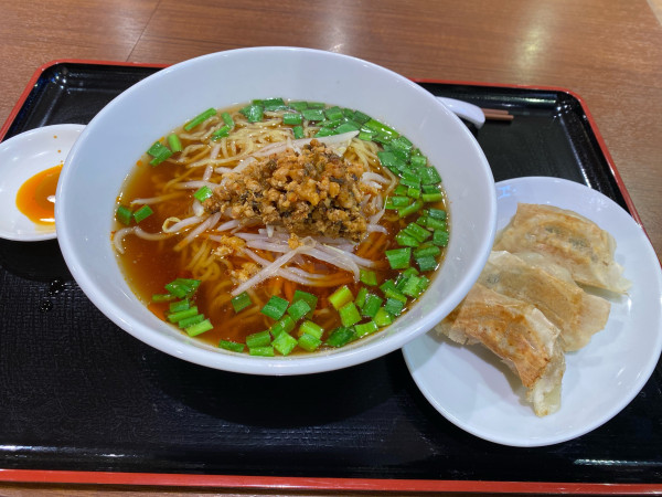 「台湾ラーメン+餃子３個セット847円」@東方餃子坊 港南台店の写真