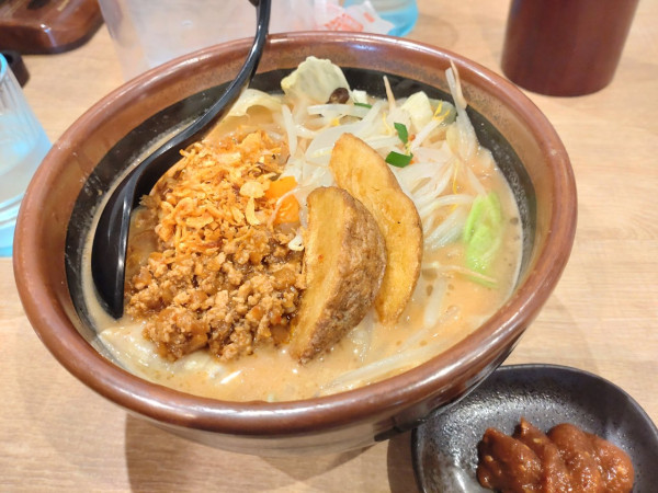 「北海道味噌W野菜らーめん」@麺場 田所商店 深谷店の写真