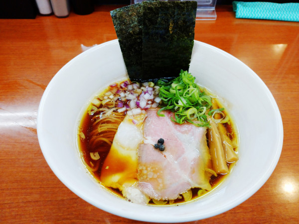 「醤油（900円）＋白トリュフの卵かけご飯（250円）」@麺や 魁星 京急川崎店の写真