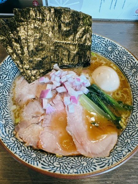 「特製楓式無化調豚骨ラーメン」@らーめん楓の写真