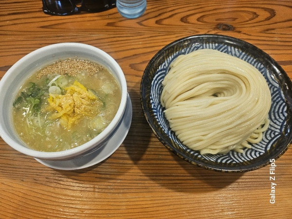 「柚子塩つけ麺」@麺 一直の写真