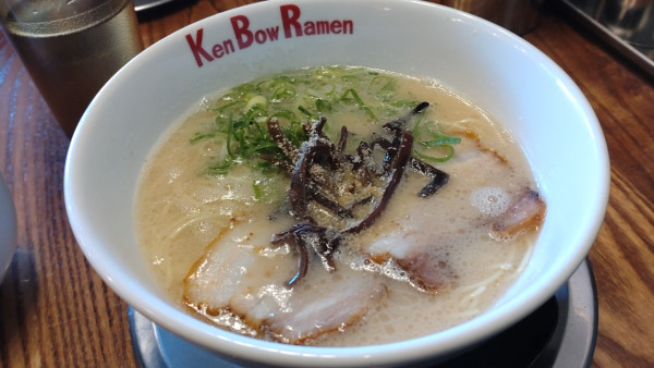 「トンコツラーメン￥680円」@ケンボーラーメンの写真