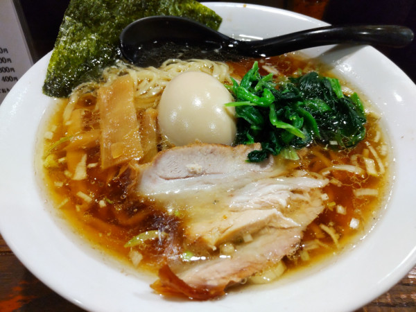 「味玉入り正油ラーメン」@ラーメン赤羽とんやの写真