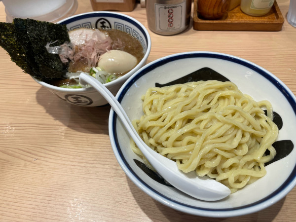 「特製つけ麺」@中華そば つけめん 玉 JR川崎タワー店の写真