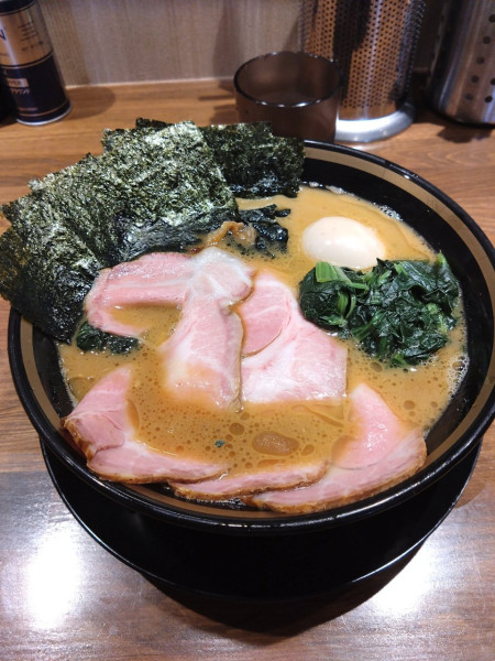 「王道ラーメン　中盛り」@王道家直伝 心道家の写真