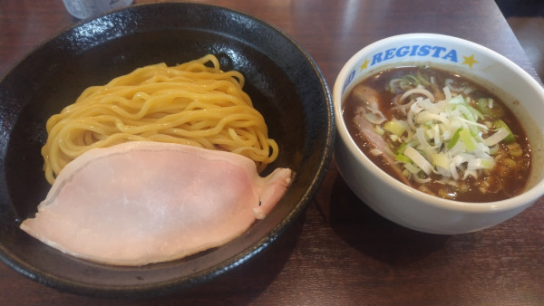 「濃厚つけ麺」@SPORTS DINING REGISTAの写真