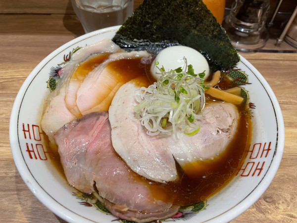 「特製中華そば（醤油）」@麺庵 利休の写真