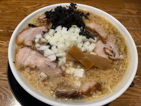 「背脂醤油チャーシューめん、大盛、太麺」@新潟長岡らーめん みずさわ 東川口店の写真
