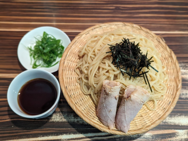 「夏季限定ざる」@ラーメン人生 JET 福島本店の写真