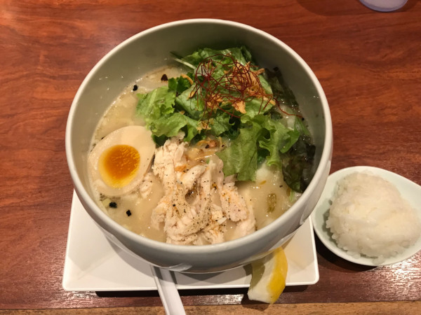 「鶏白湯塩そば 1,078円」@自由が丘 蔭山樓 ウィング高輪店の写真