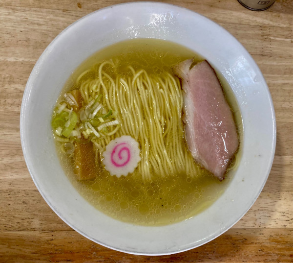 「塩ラーメン　800円」@まつやの写真
