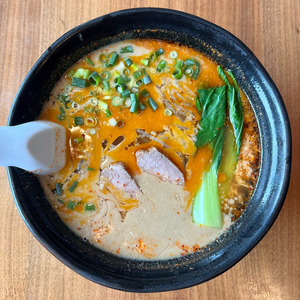 「担々麺（913円）」@永徳酒家の写真