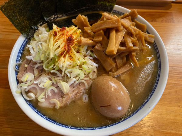 「塩メンマチャーシュー＋味玉＋のり」@自家製中華そば としおかの写真