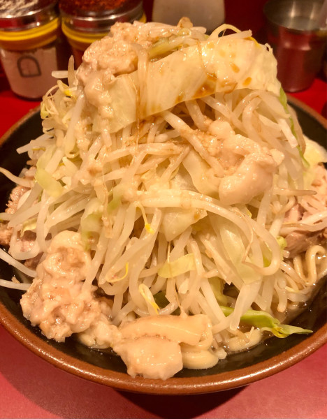 「豚2枚ラーメン 生卵 950+50円」@ラーメン二郎 荻窪店の写真