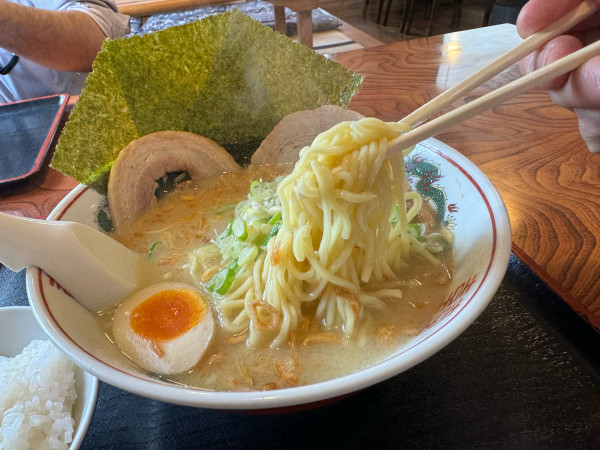 「鶏白湯 1089円 半ライス付」@麺家 香湯らーめんの写真