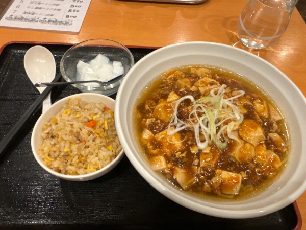「マーボー麺＋ミニチャーハン」@広東料理 唐苑の写真