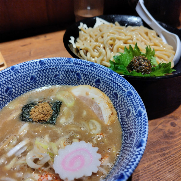 「生七味つけ麺　並　1050円」@六厘舎 大崎店の写真