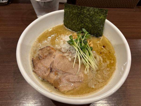 「濃厚中華そば＋和え玉」@自家製麺 まかないへきるの写真