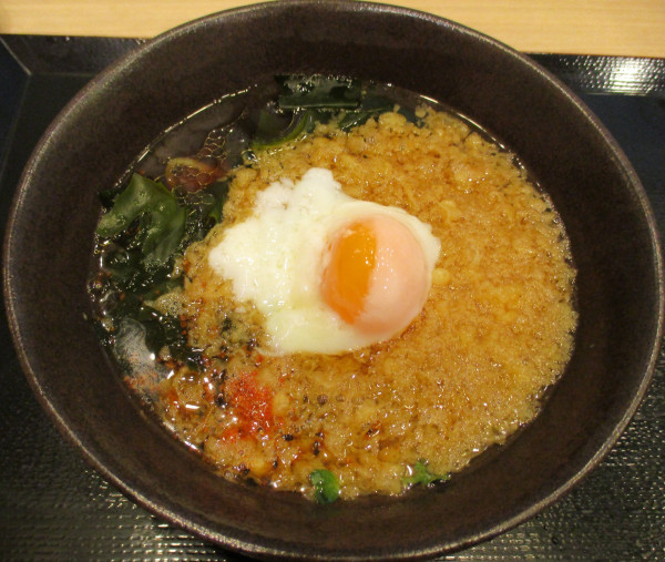 「中華そば　490円＋温玉100円」@ゆで太郎 新宿ワシントンホテル店の写真